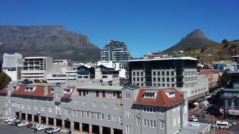 To Let 2 Bedroom Property for Rent in Green Point Western Cape